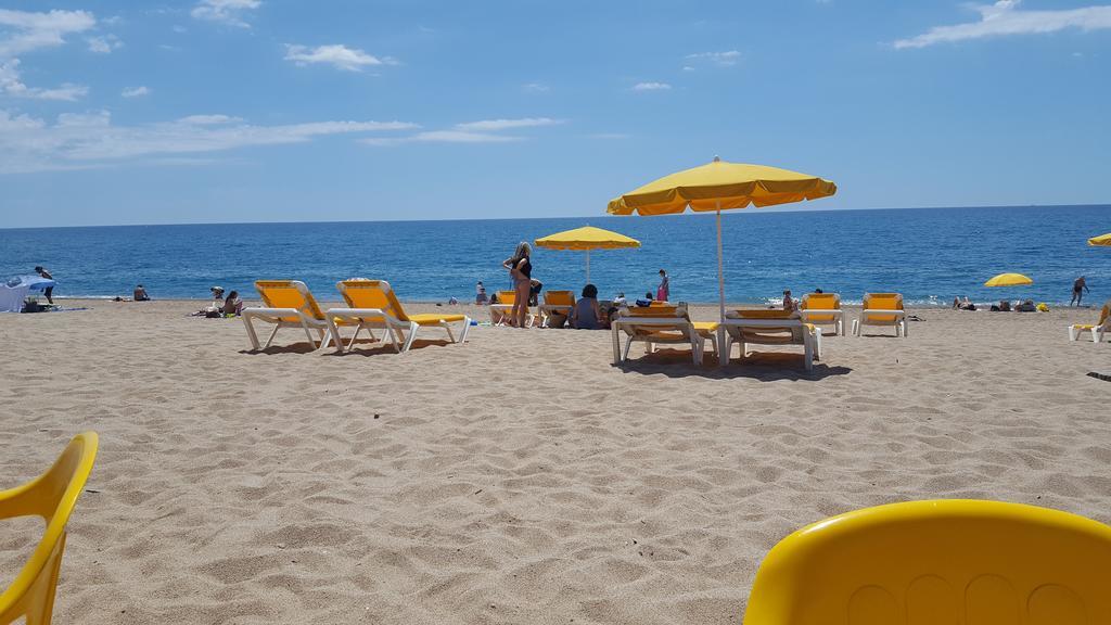 Apartamento Mediterraneo Pineda de Mar Bagian luar foto