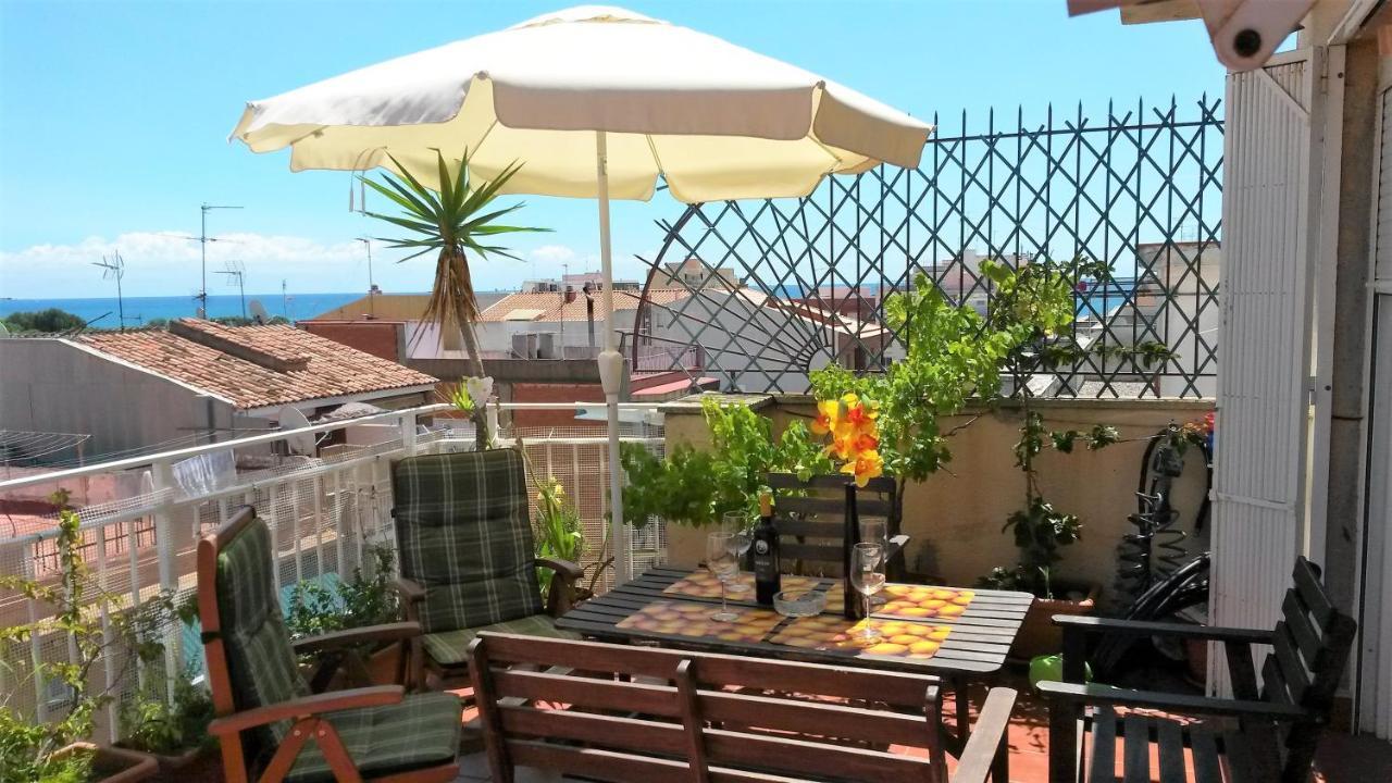 Apartamento Mediterraneo Pineda de Mar Bagian luar foto